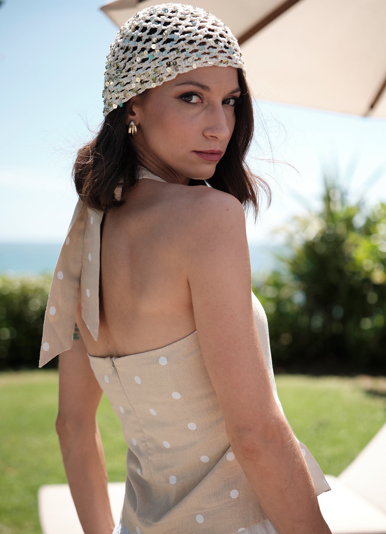 LINZY HALTER TOP : BEIGE