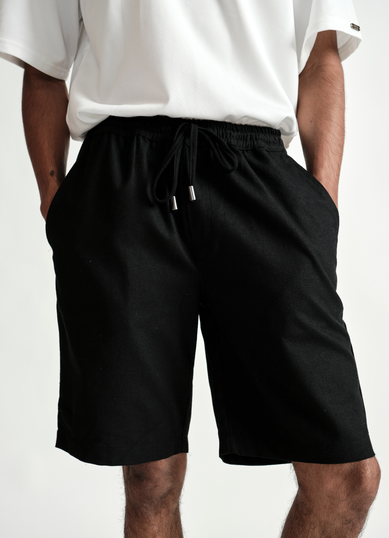 LINEN SHORT BLACK