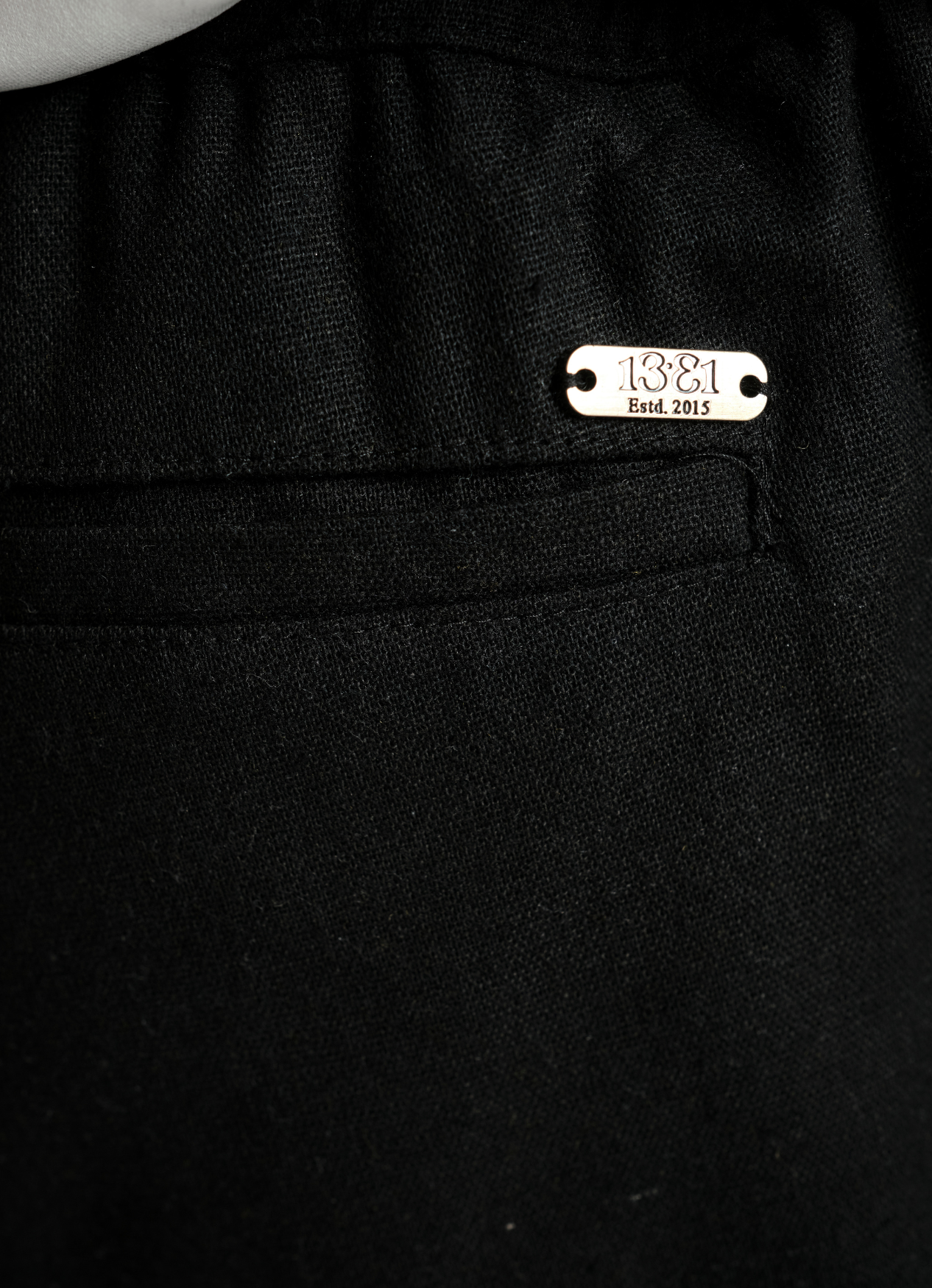 LINEN SHORT BLACK