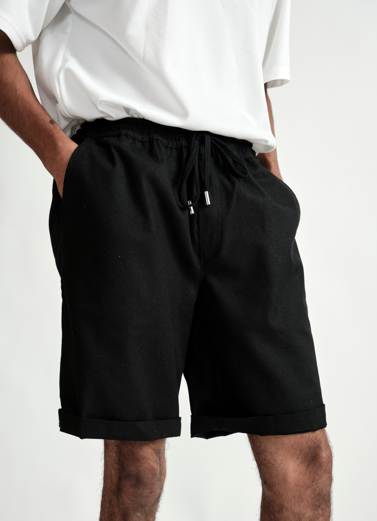 LINEN SHORT BLACK