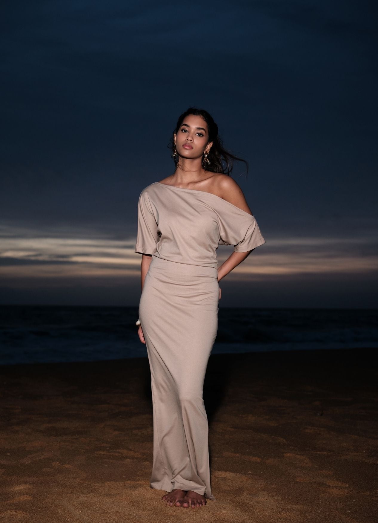 ZOE DRESS : SAND
