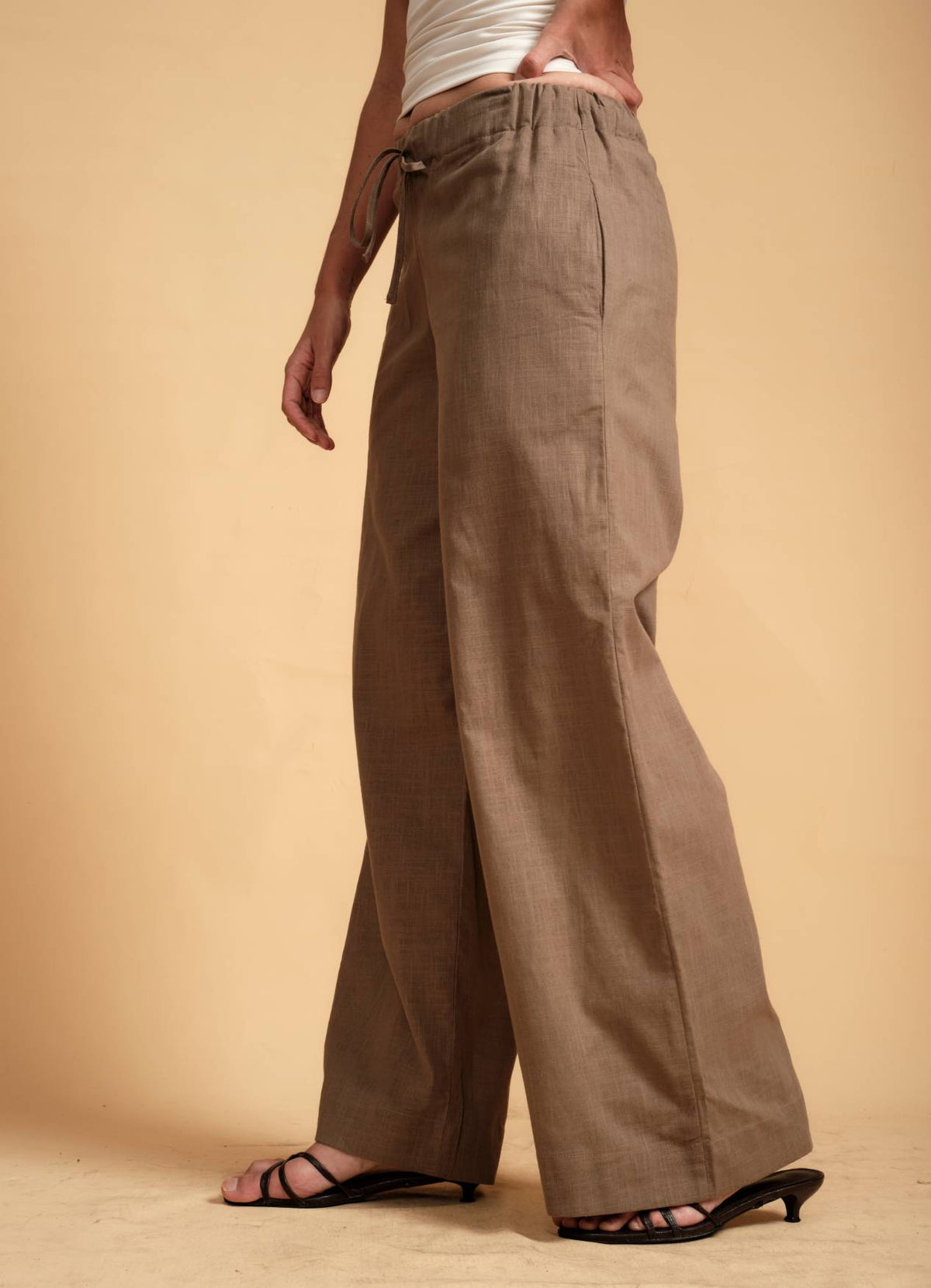 KIA DRAW STRING LINEN PANT MOCHA