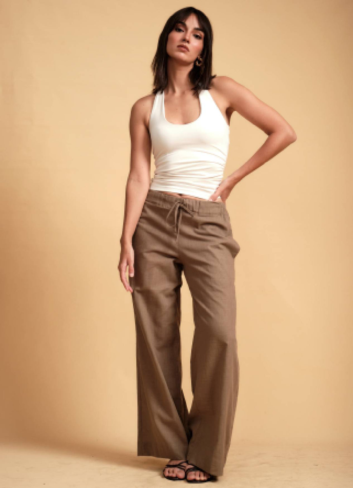 NOVA HALTER CROP TOP VANILLA