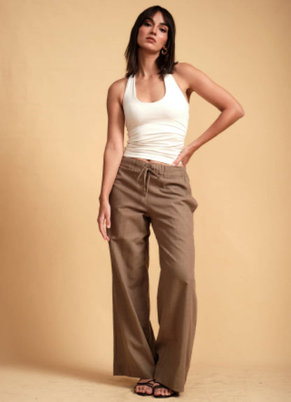 NOVA HALTER CROP TOP VANILLA